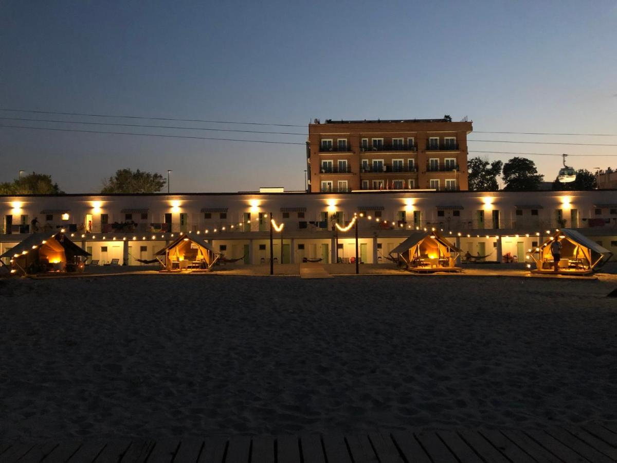 Hostel Cazino Nord Rooms Mamaia Extérieur photo